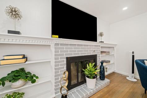 4 Thach Lane Barnstable MA 02601
