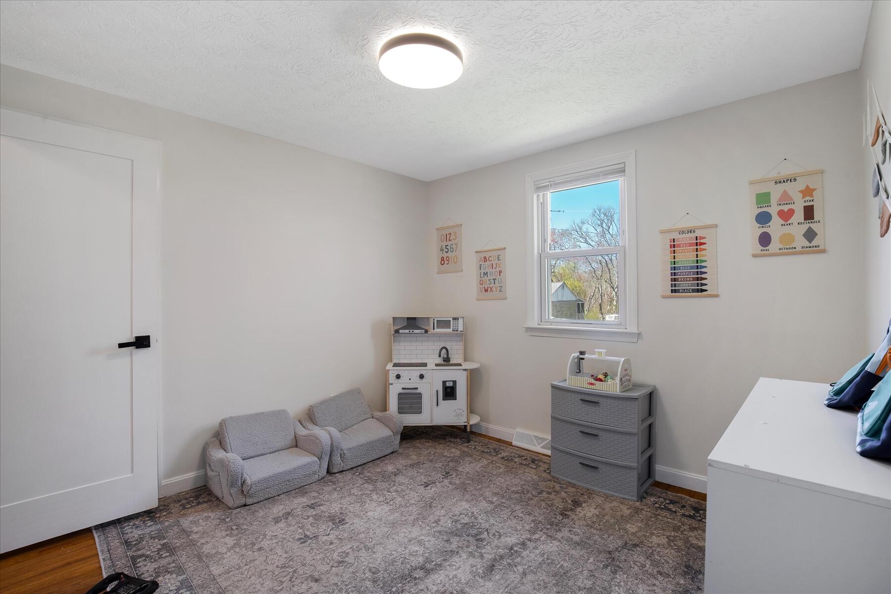22 Avery Road Bourne MA 02559