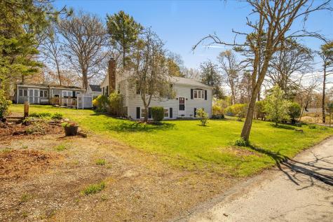 22 Avery Road Bourne MA 02559