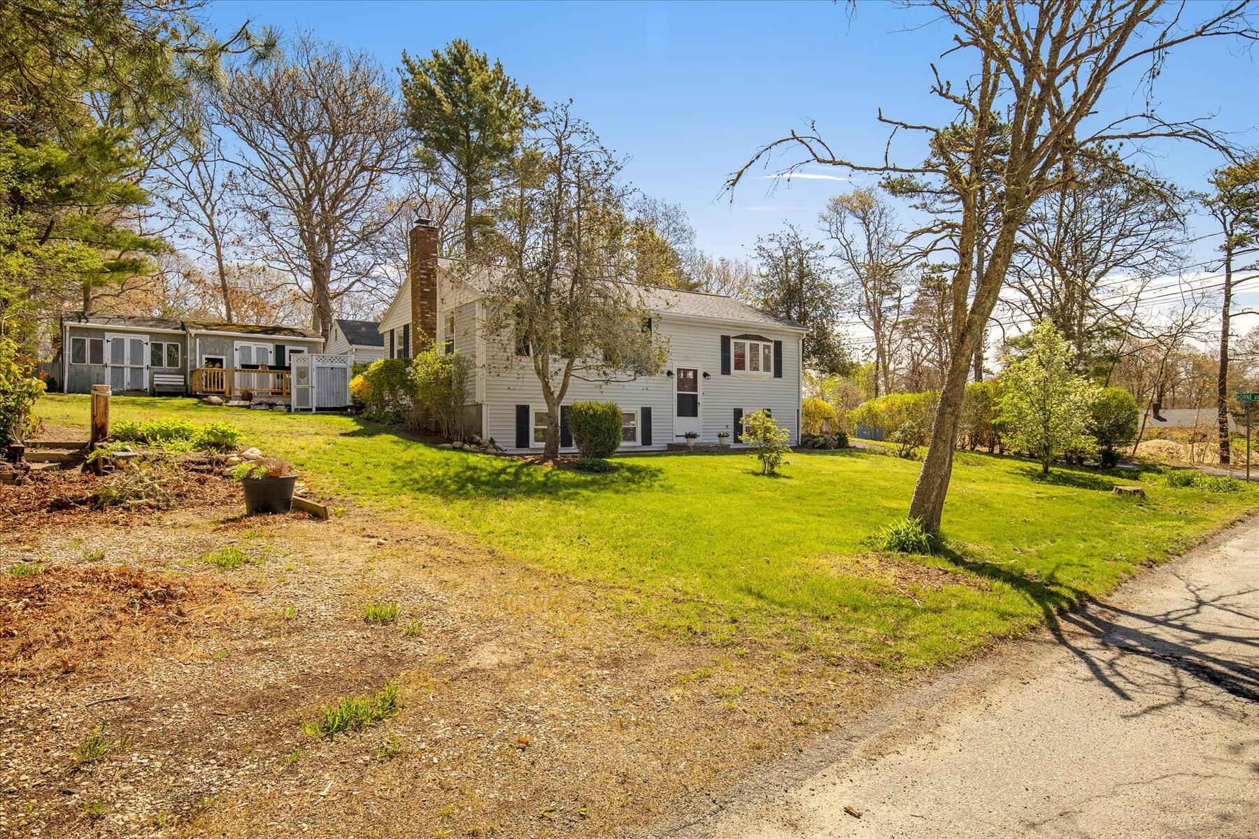 22 Avery Road Bourne MA 02559
