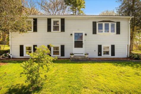 22 Avery Road Bourne MA 02559