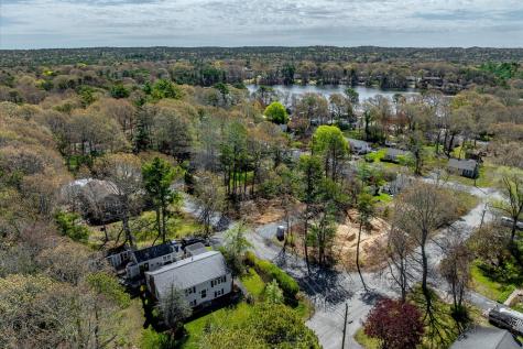 22 Avery Road Bourne MA 02559