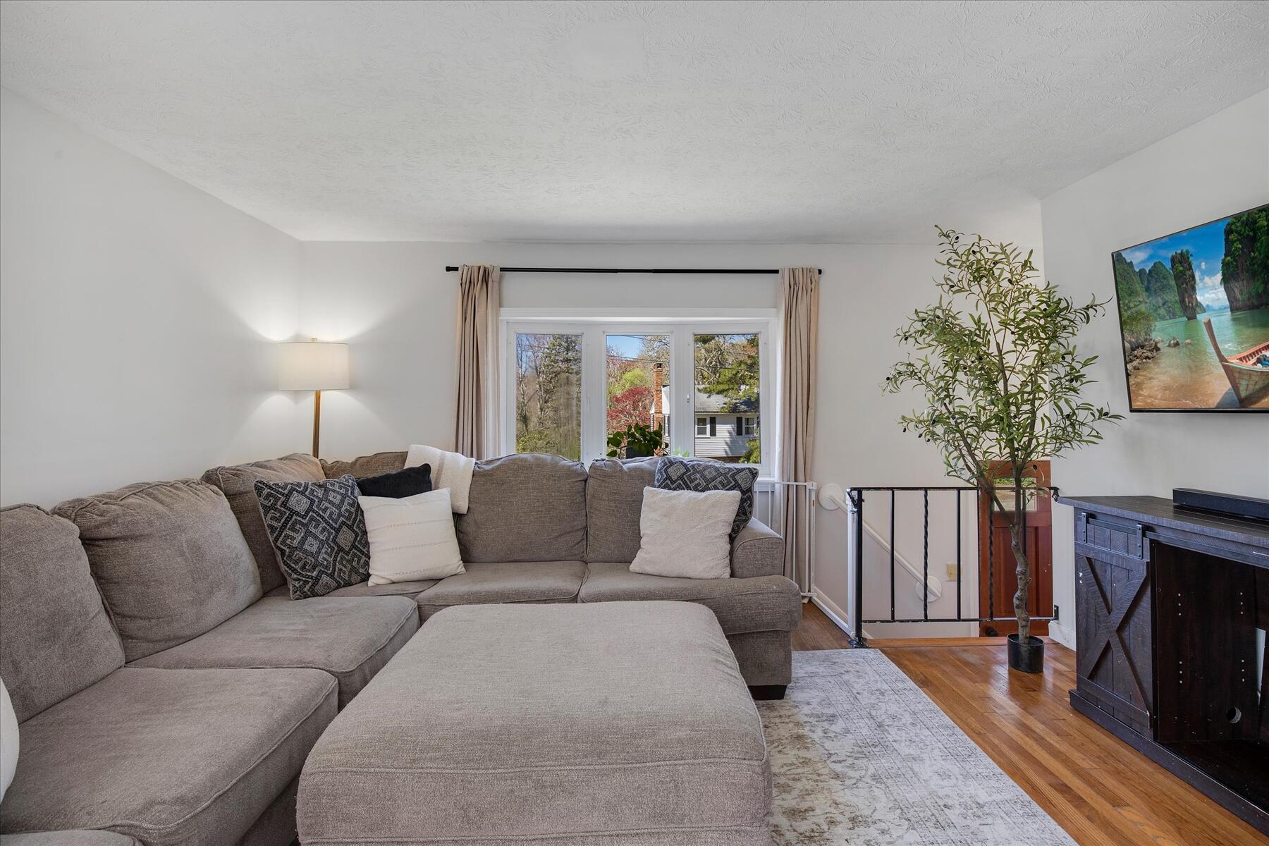 22 Avery Road Bourne MA 02559