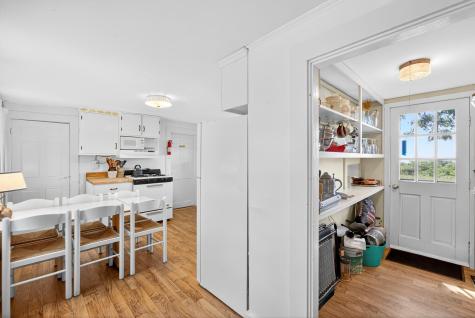 10 Cartway Eastham MA 02642