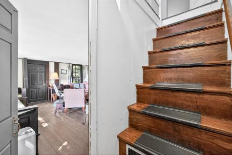 10 Cartway Eastham MA 02642