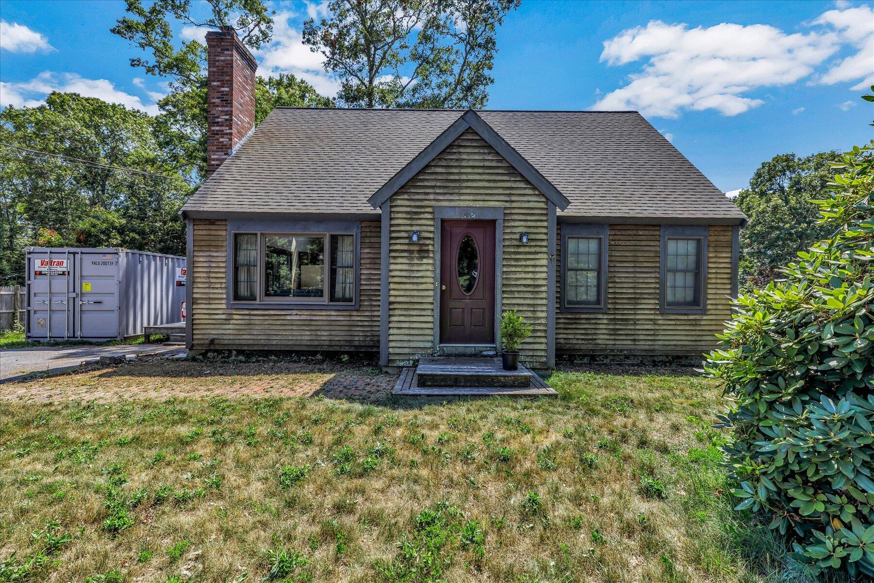 82 Ashumet Avenue Mashpee MA 02649