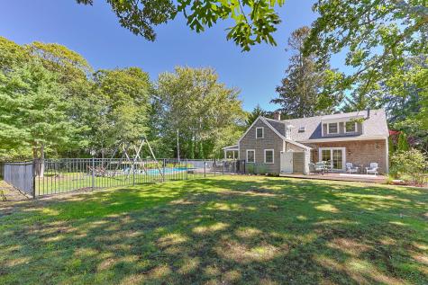 23 Willow Lane Yarmouth MA 02664