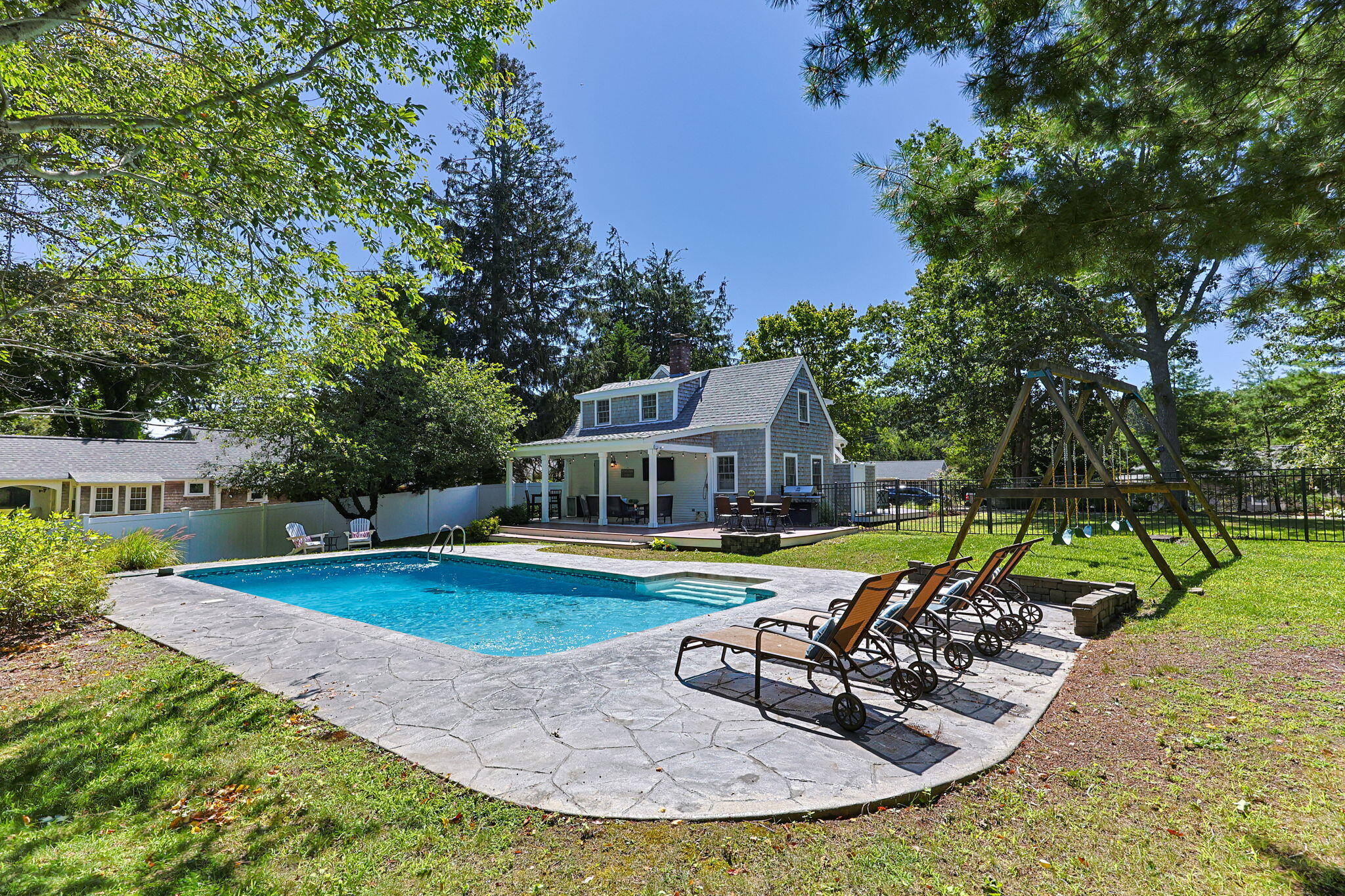 23 Willow Lane Yarmouth MA 02664