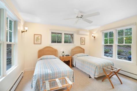 14 Rebekahs Way West Tisbury MA 02575