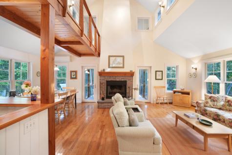 14 Rebekahs Way West Tisbury MA 02575