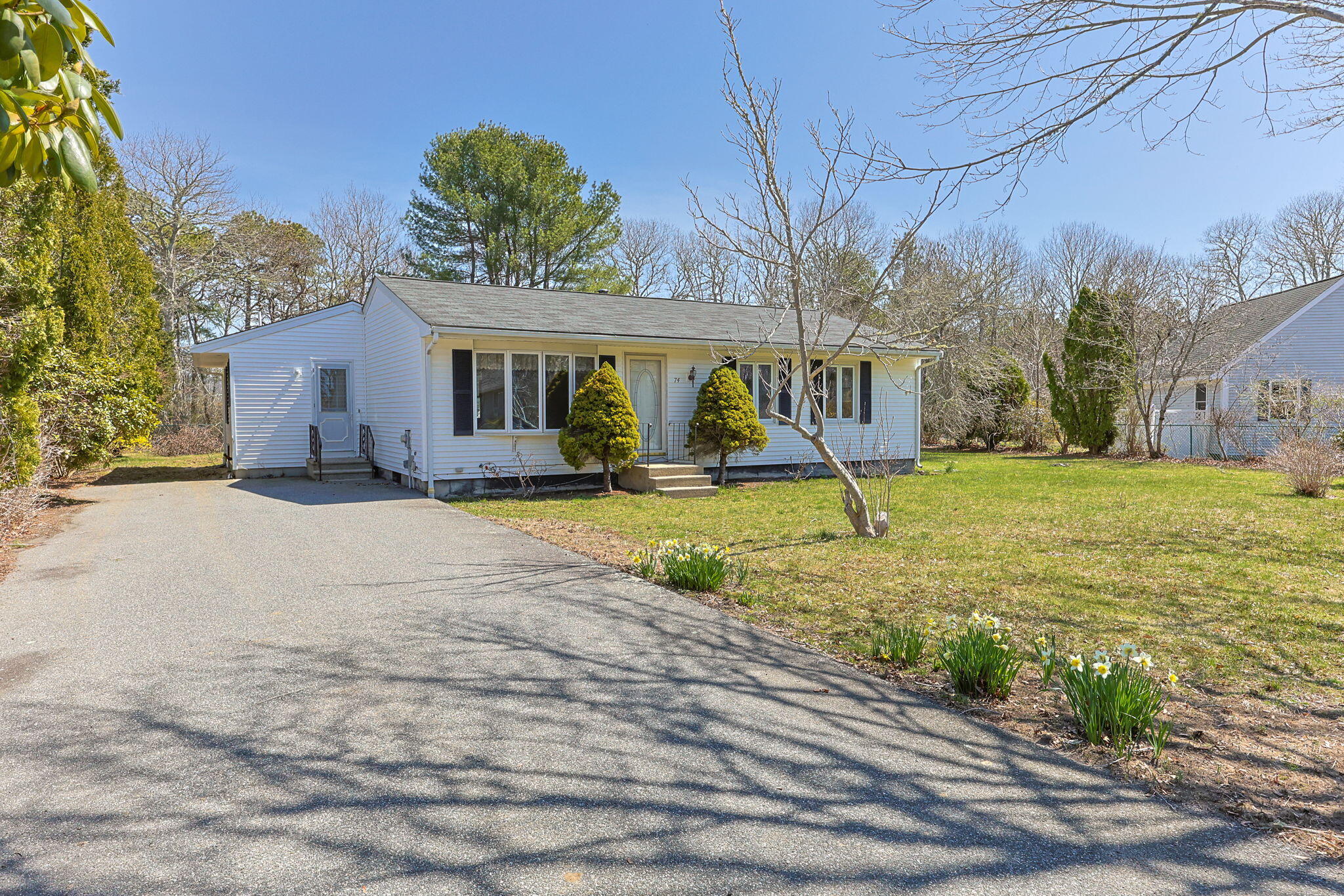 74 Grace Court Teaticket MA 02536