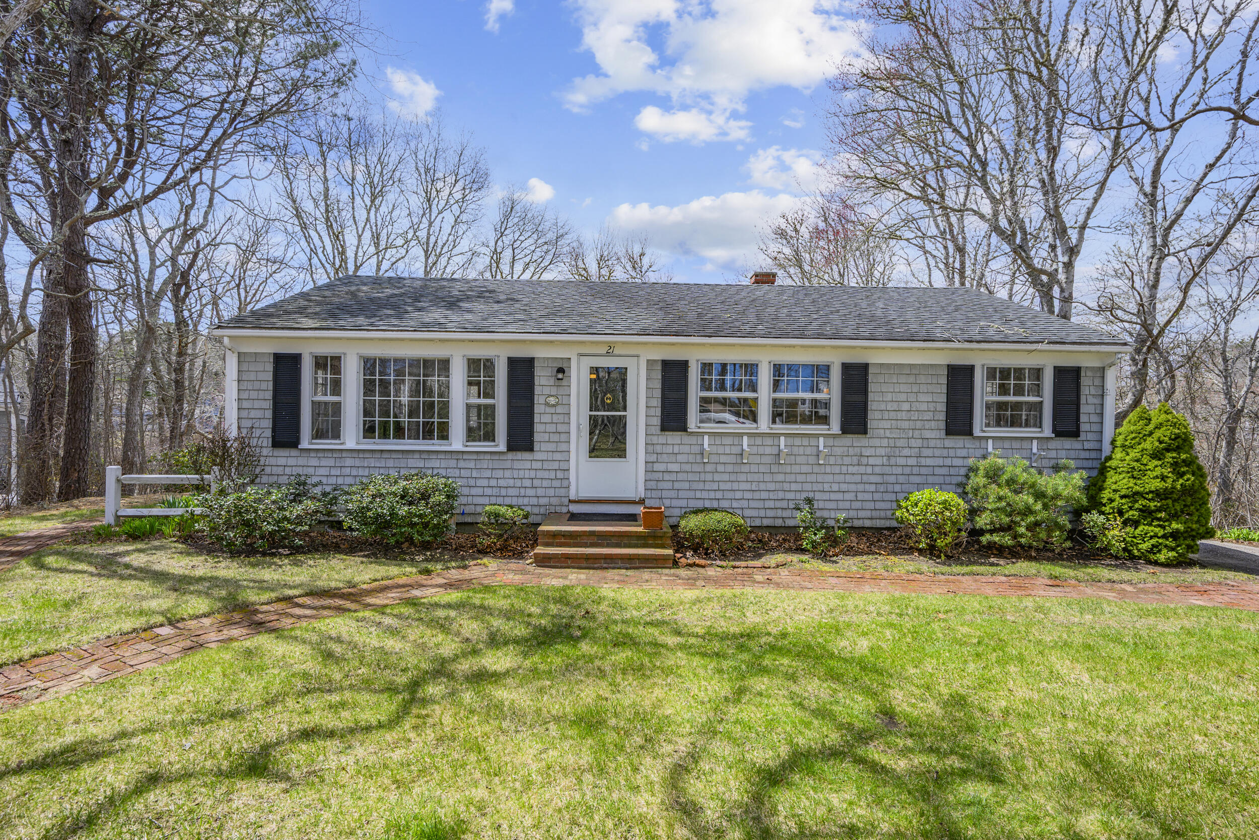 21 Uncatena Road Mashpee MA 02649