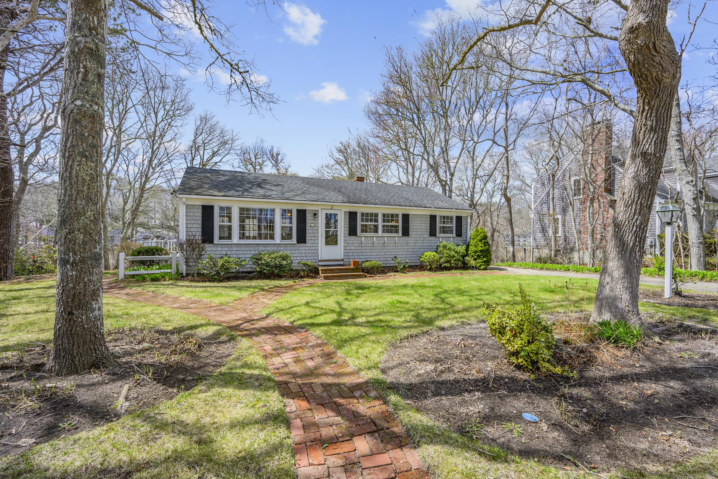 21 Uncatena Road Mashpee MA 02649