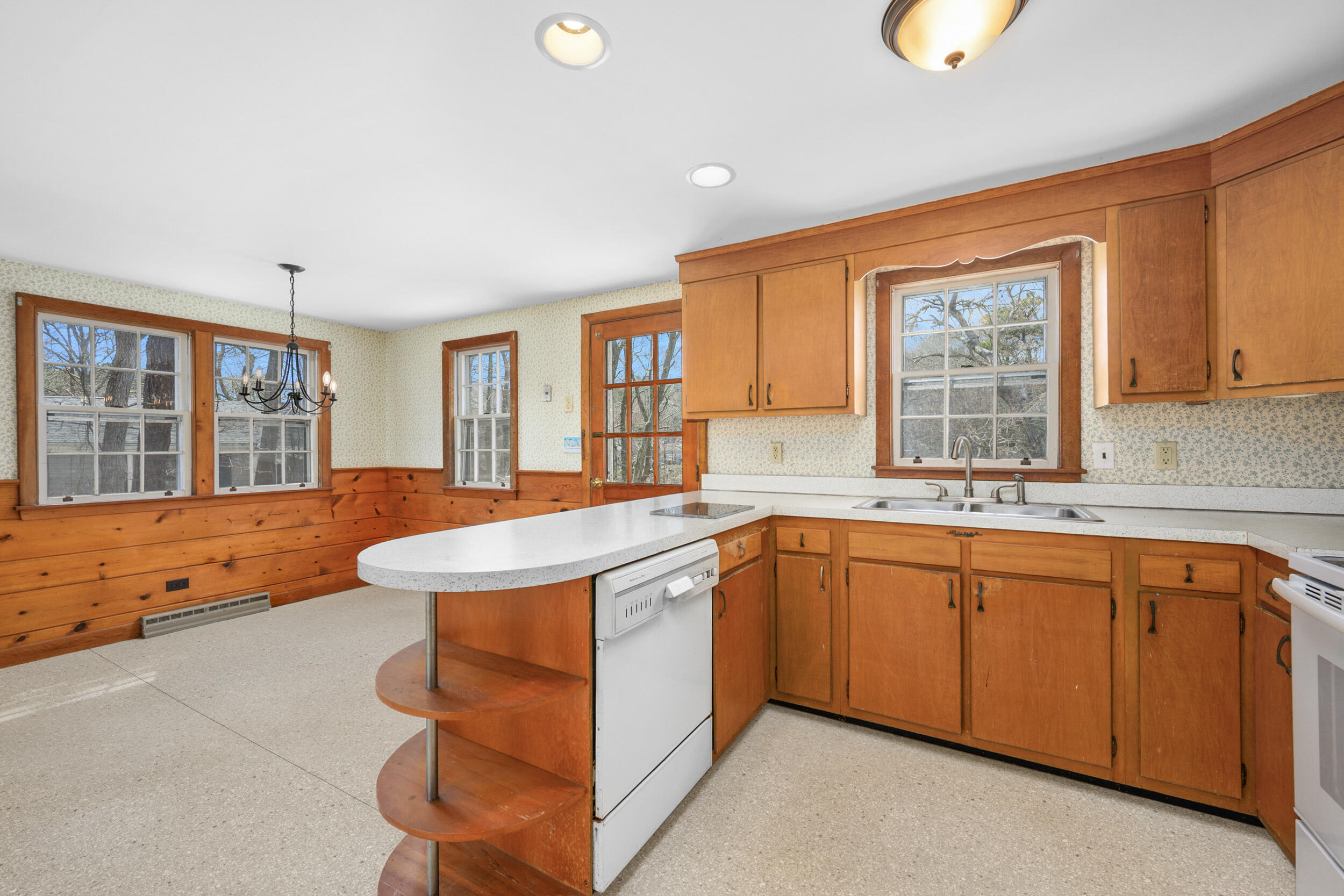 21 Uncatena Road Mashpee MA 02649