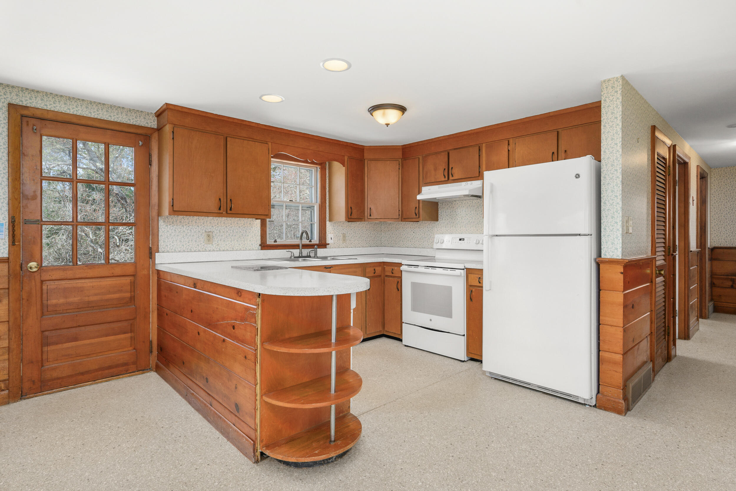 21 Uncatena Road Mashpee MA 02649