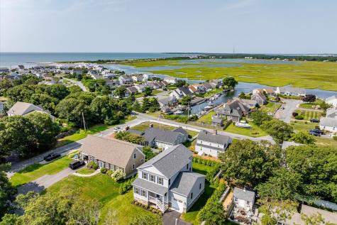 29 Parkers Neck Road South Yarmouth MA 02664