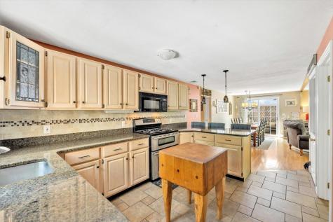 7 Cachalot Lane Falmouth MA 02540