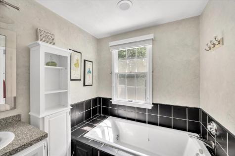 7 Cachalot Lane Falmouth MA 02540