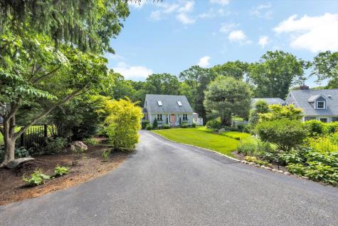 7 Cachalot Lane Falmouth MA 02540