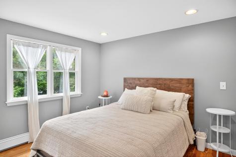 908 W Falmouth Highway Falmouth MA 02540