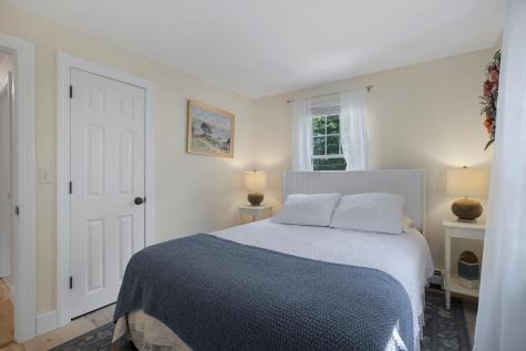 835 Old Barnstable Road Waquoit MA 02536