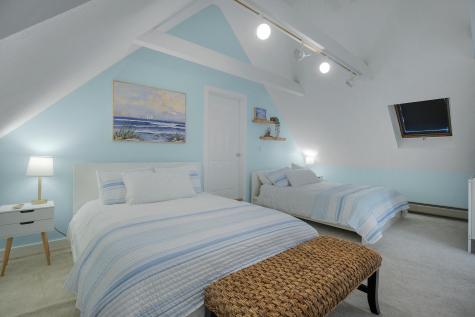 835 Old Barnstable Road Waquoit MA 02536