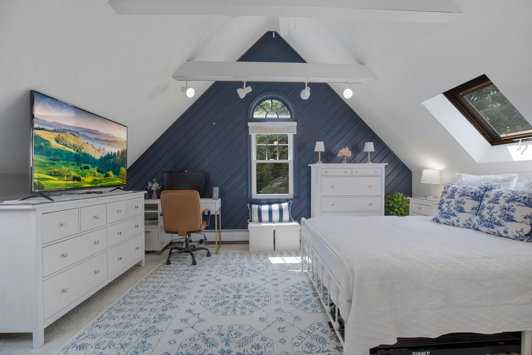 835 Old Barnstable Road Waquoit MA 02536