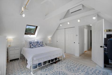 835 Old Barnstable Road Waquoit MA 02536