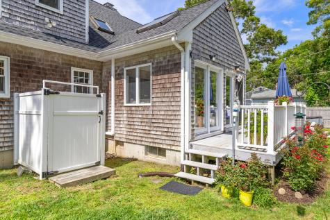 835 Old Barnstable Road Waquoit MA 02536