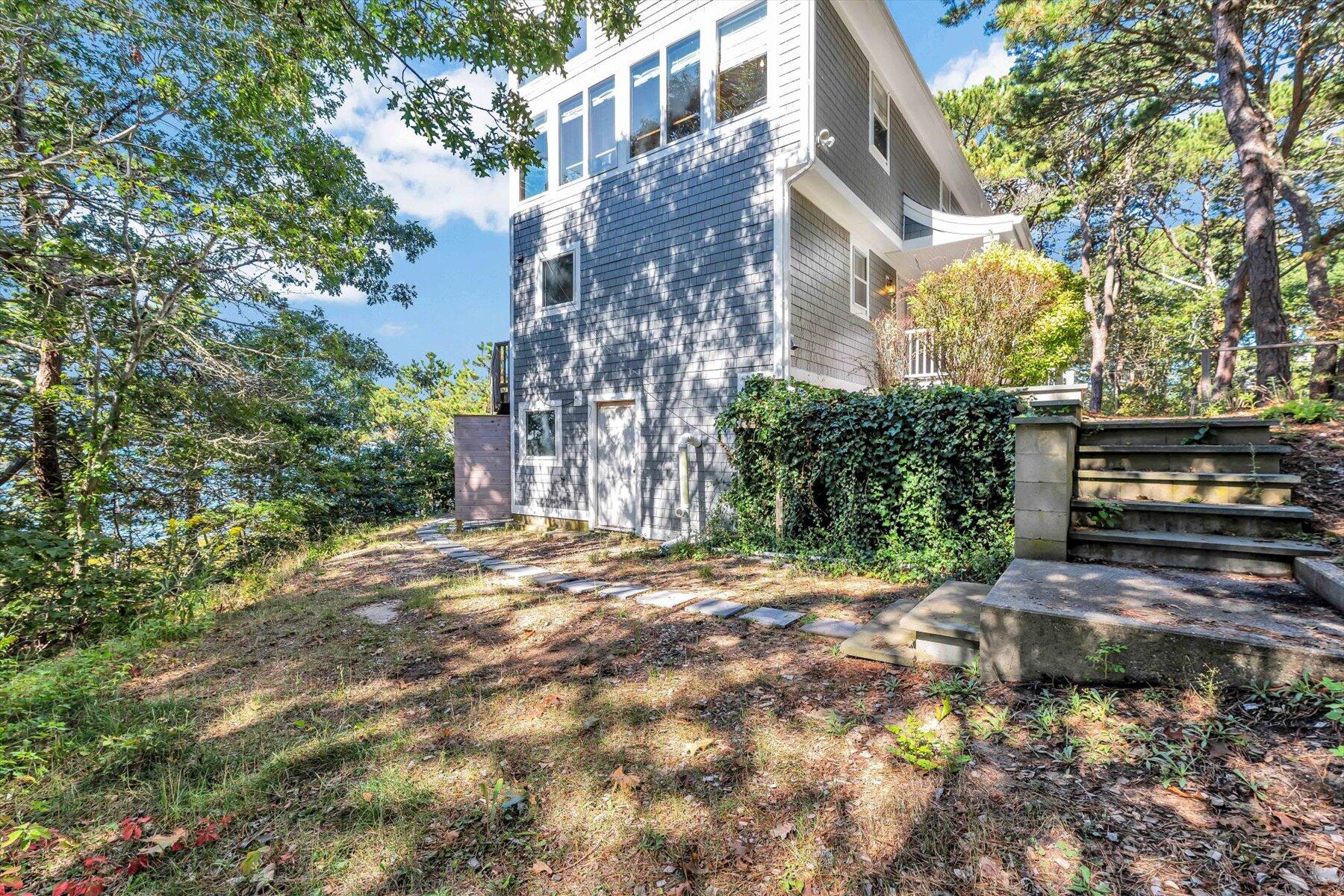 90 Ring Road Wellfleet MA 02667