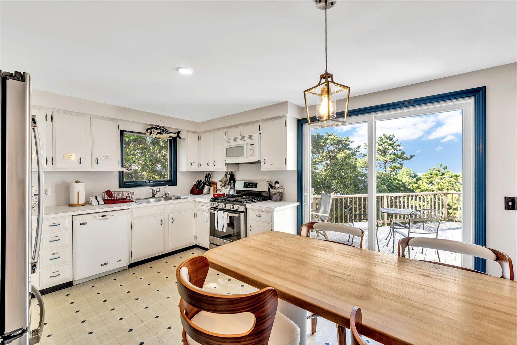 90 Ring Road Wellfleet MA 02667