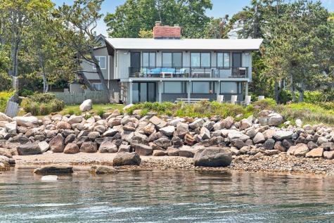 78 Gardiner Road Woods Hole MA 02543