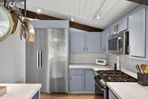 78 Gardiner Road Woods Hole MA 02543