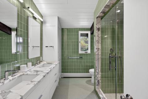 78 Gardiner Road Woods Hole MA 02543