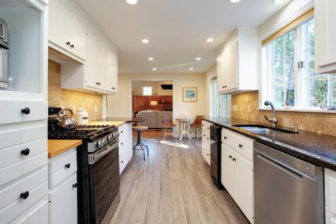 318 Tower Hill Road Osterville MA 02655