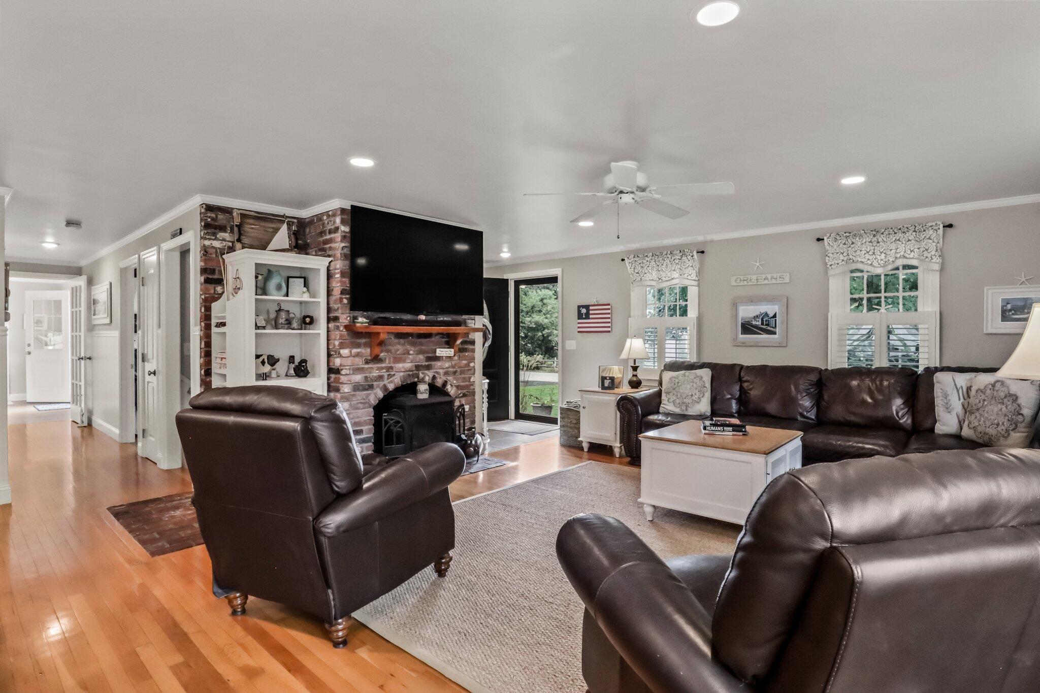 7 Hofe Road Orleans MA 02653