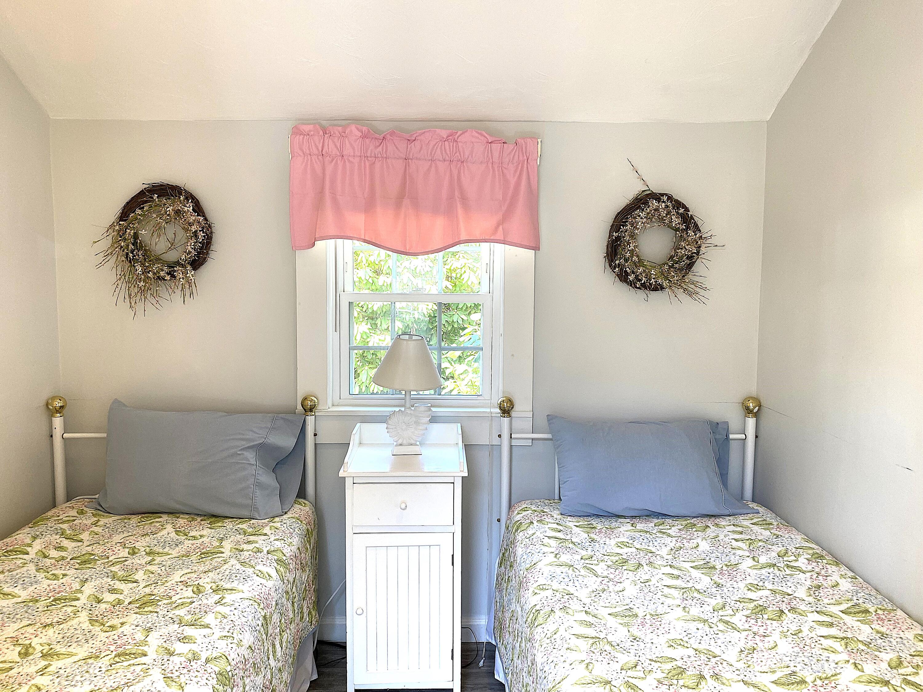 10 Wharf Avenue Mashpee MA 02649