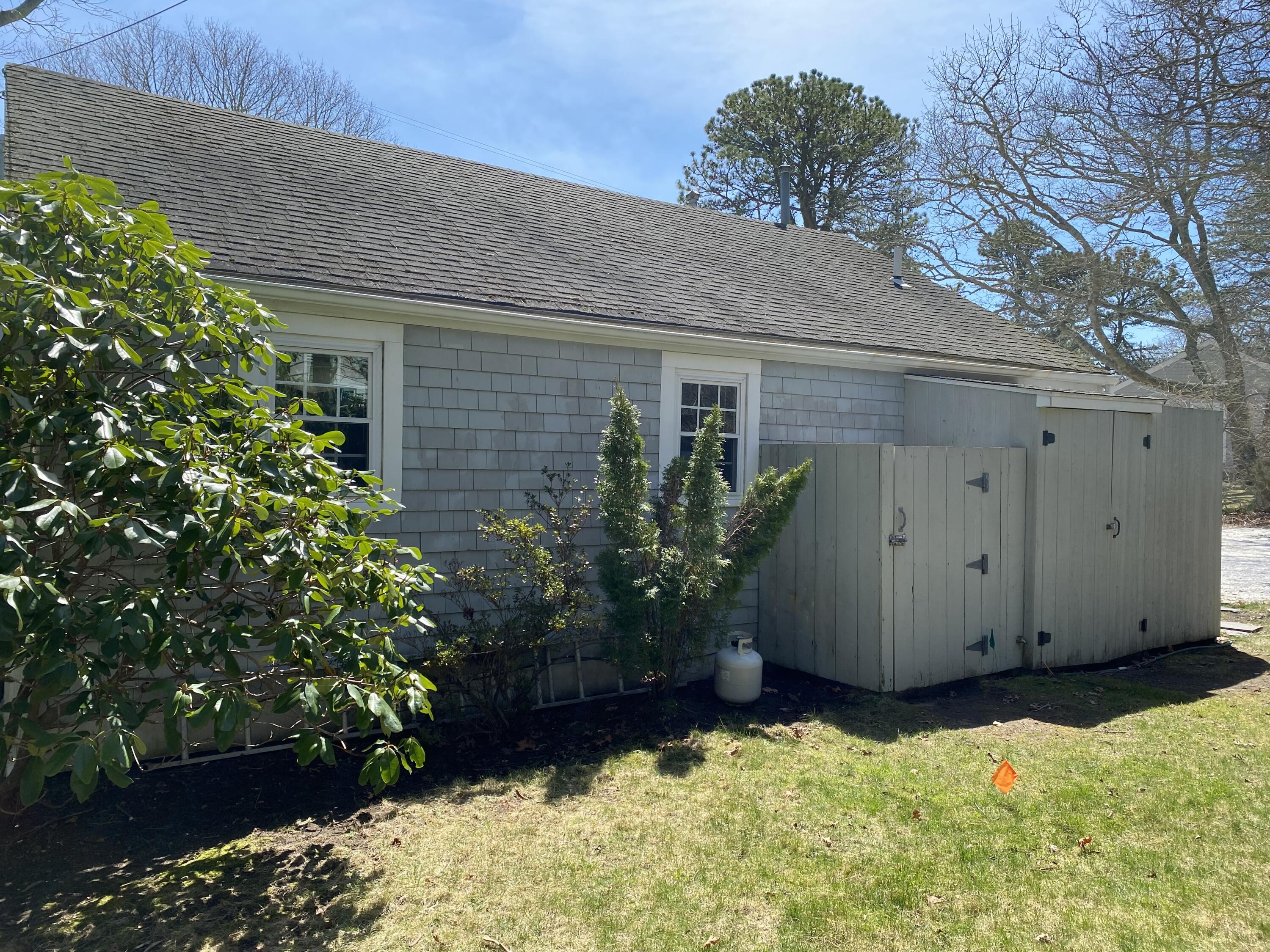 10 Wharf Avenue Mashpee MA 02649