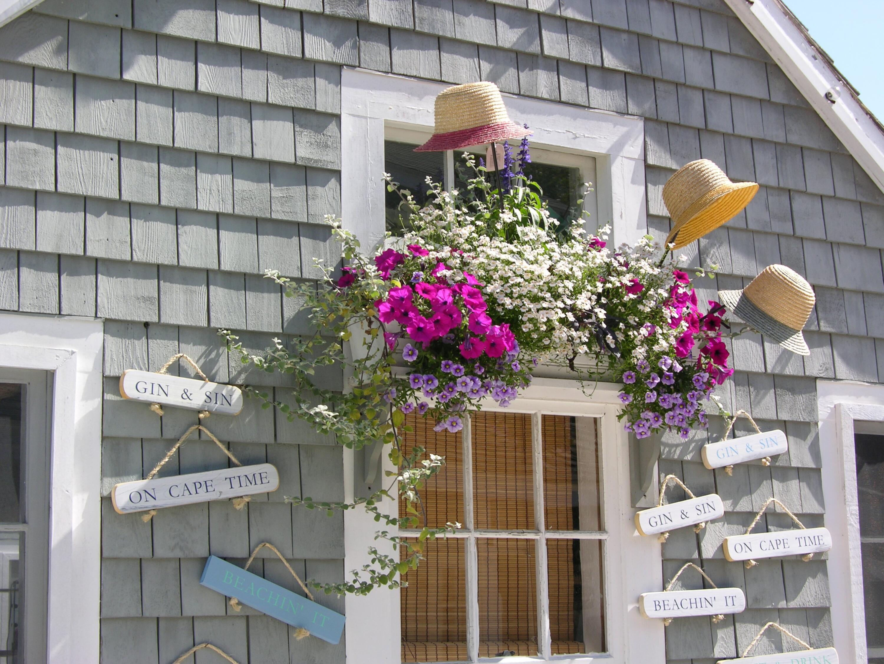 10 Wharf Avenue Mashpee MA 02649