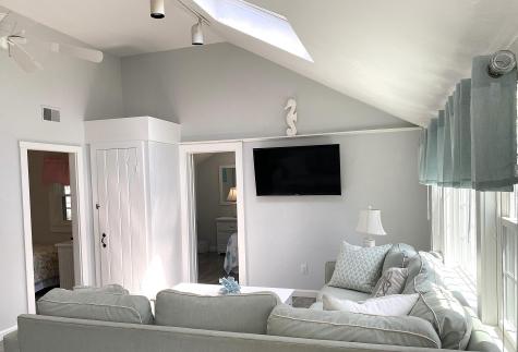 10 Wharf Avenue Mashpee MA 02649