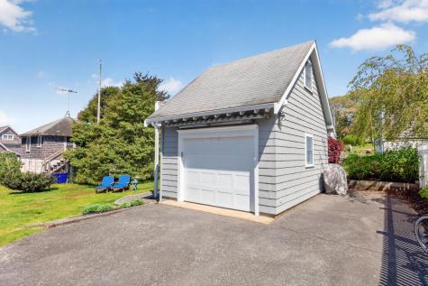 52 Circuit Avenue Bourne MA 02559