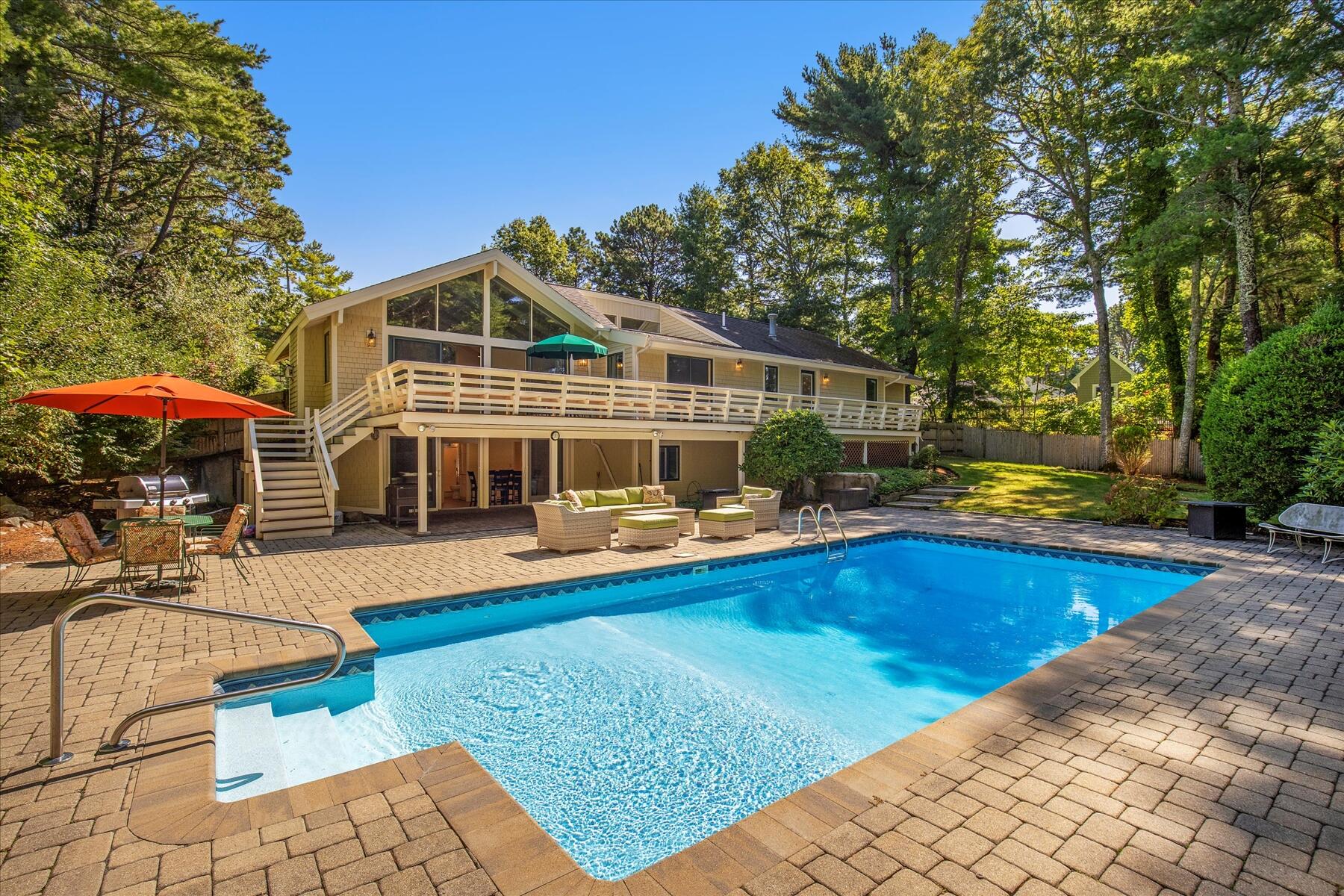 72 Walton Heath Way Mashpee MA 02649