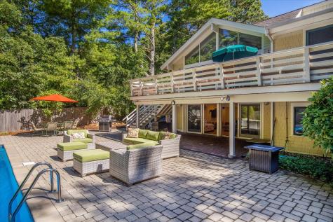 72 Walton Heath Way Mashpee MA 02649