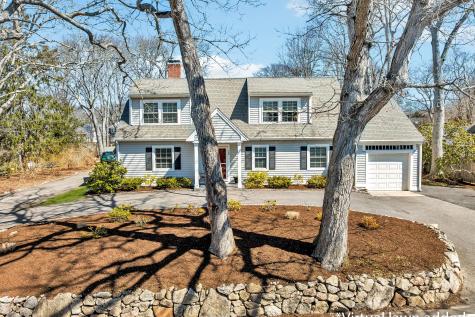70 Lakeview Avenue Falmouth MA 02540