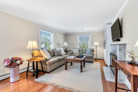 70 Lakeview Avenue Falmouth MA 02540