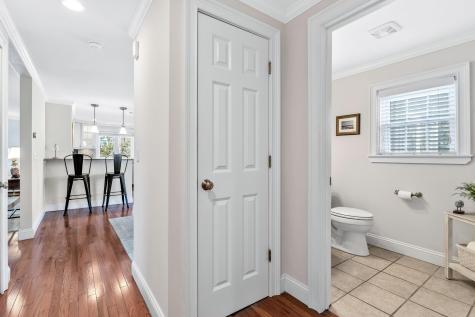 70 Lakeview Avenue Falmouth MA 02540