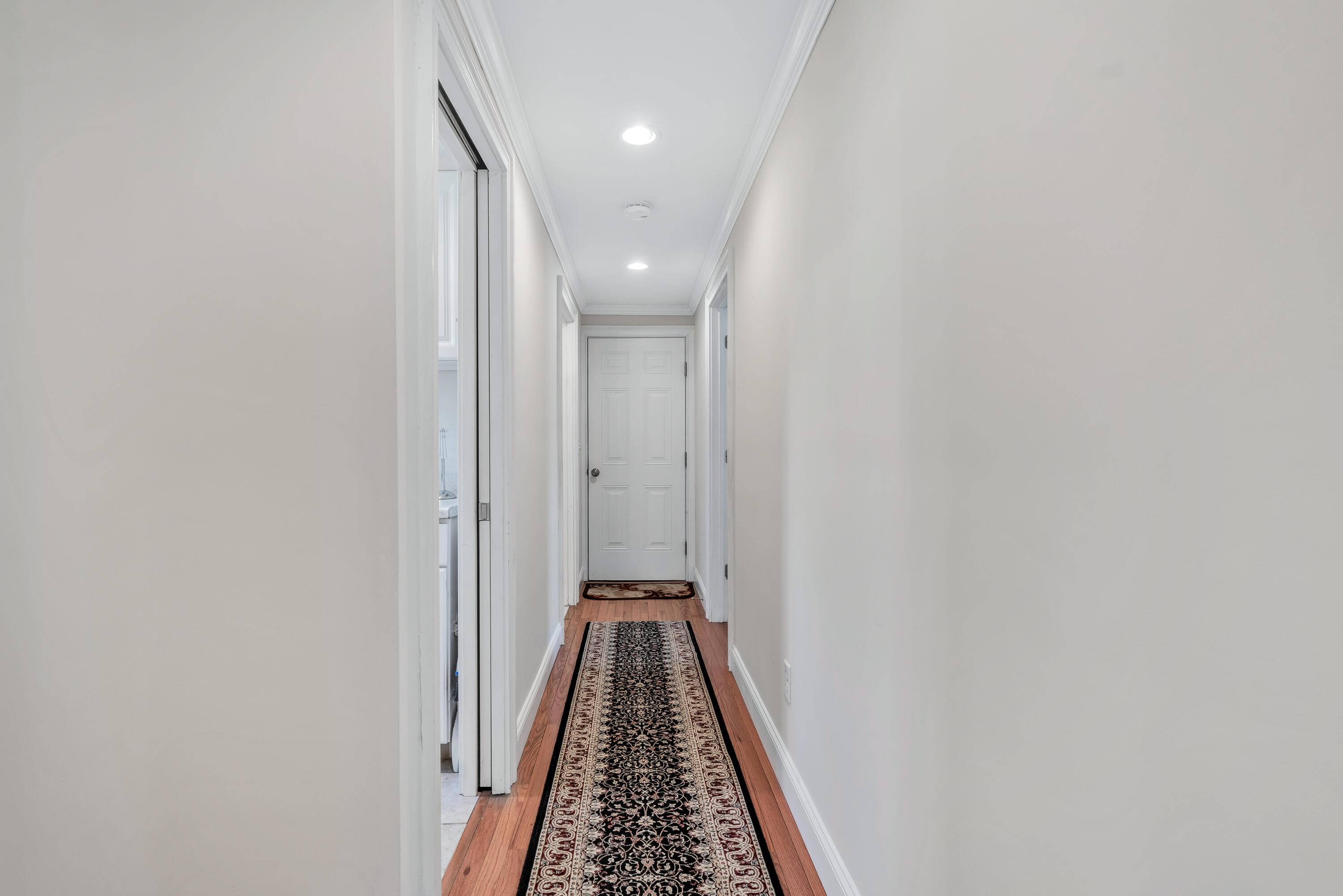 70 Lakeview Avenue Falmouth MA 02540