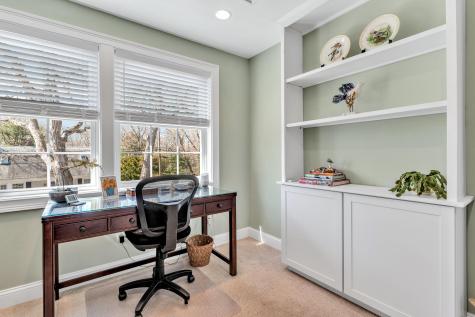 70 Lakeview Avenue Falmouth MA 02540