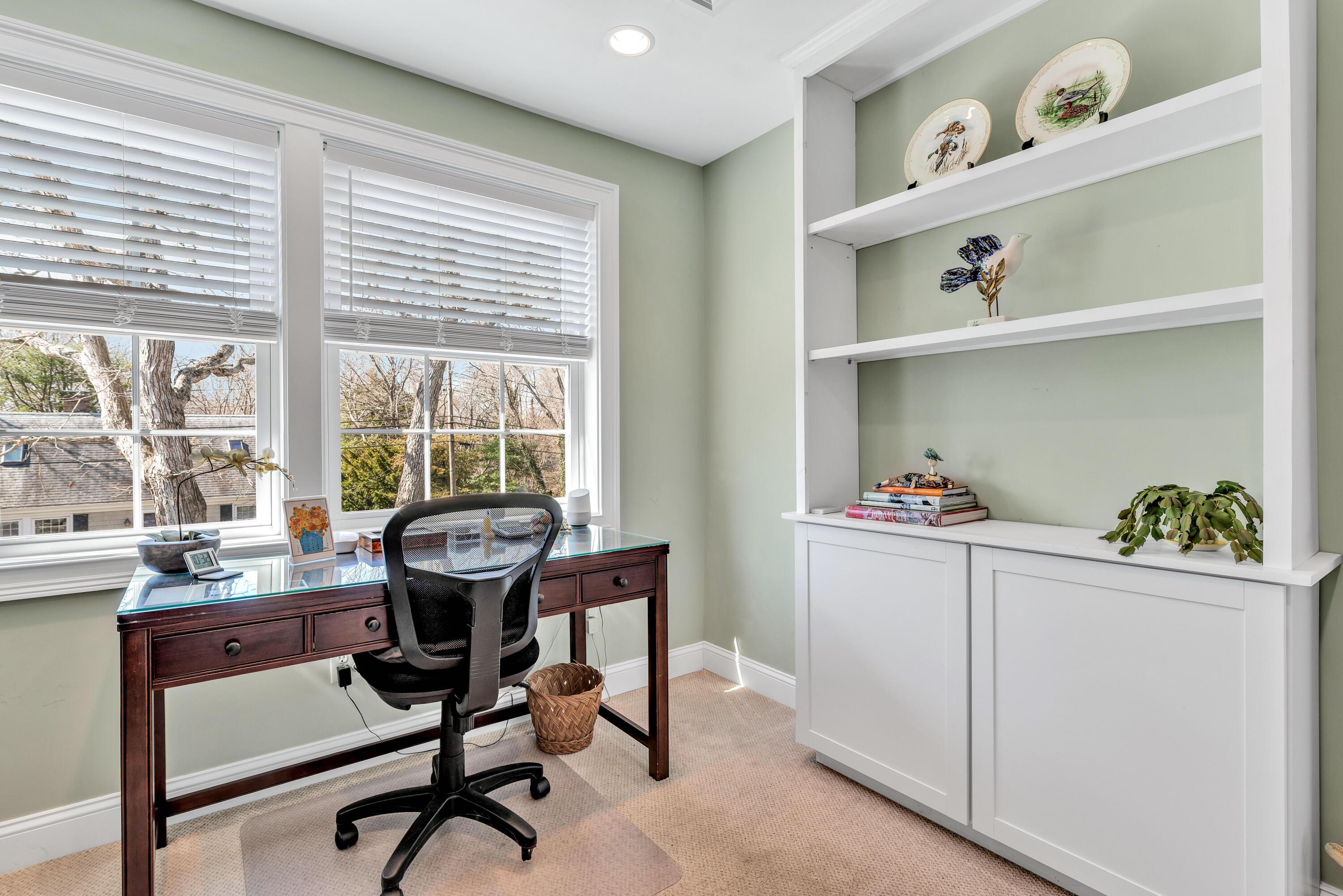 70 Lakeview Avenue Falmouth MA 02540