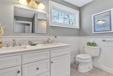 70 Lakeview Avenue Falmouth MA 02540